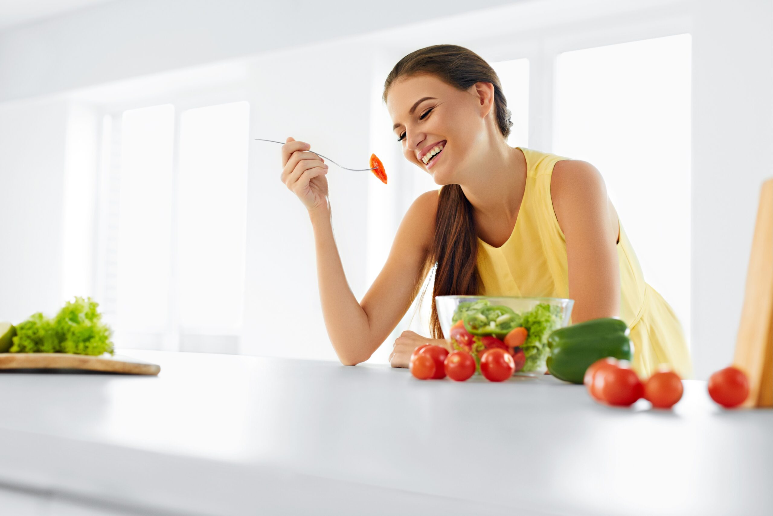 Διατροφή των «30 φυτών»: Η δίαιτα αποτοξίνωσης που βάζει τέλος στον πόνο στο στομάχι