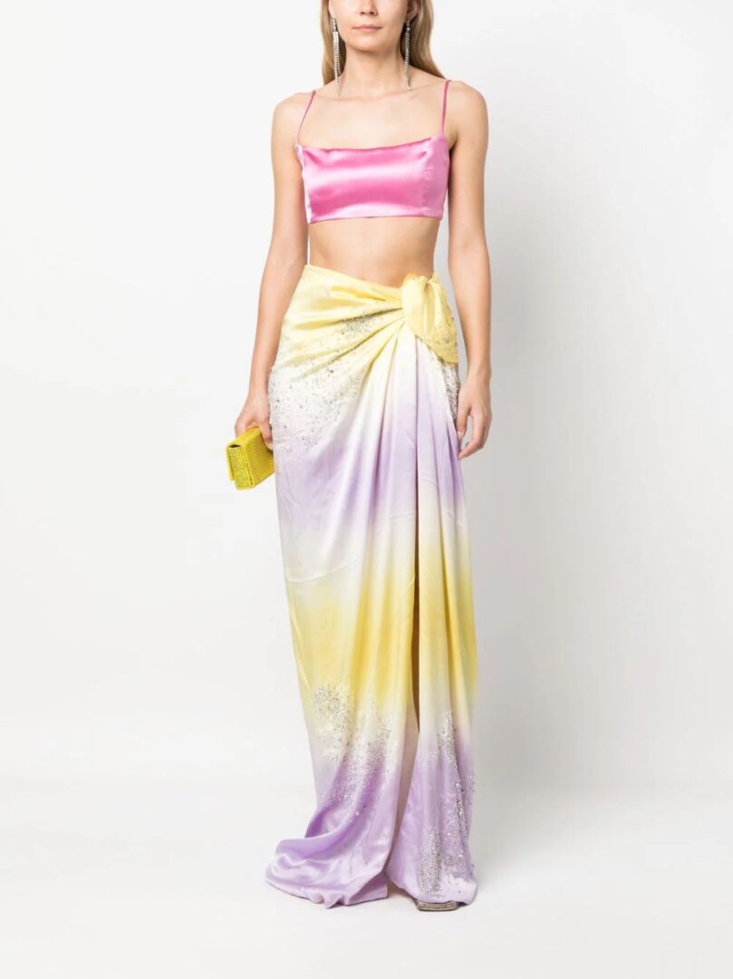 Η φούστα παρεό είναι η πιο φρέσκια και κομψή πρόταση για ένα τέλειο καλοκαιρινό styling