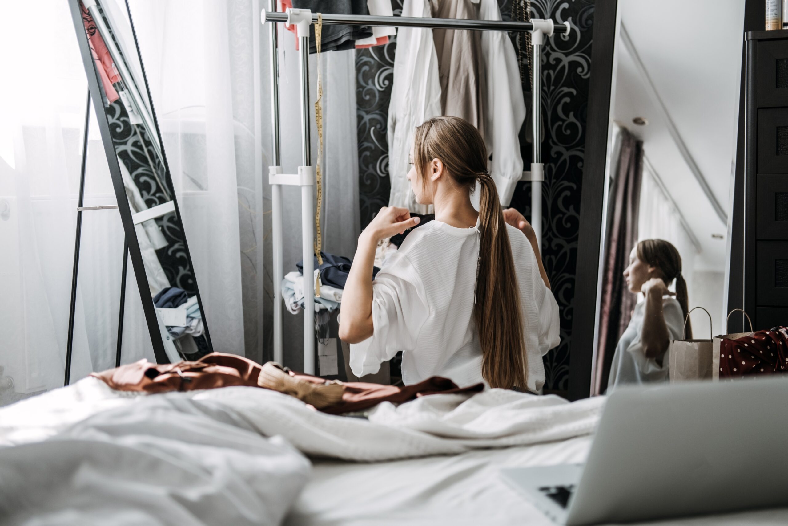 Έτσι θα δημιουργήσεις μια ευέλικτη γκαρνταρόμπα όταν έχεις αυξομειώσεις στο βάρος σου