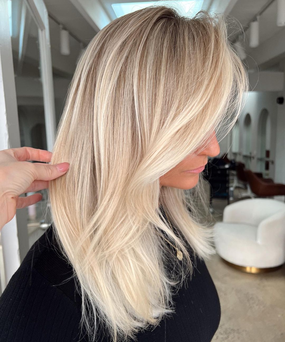 Scandinavian Hairline: Η πιο φυσική hair colour τάση προσομοιάζει το χάδι του ήλιου στα μαλλιά