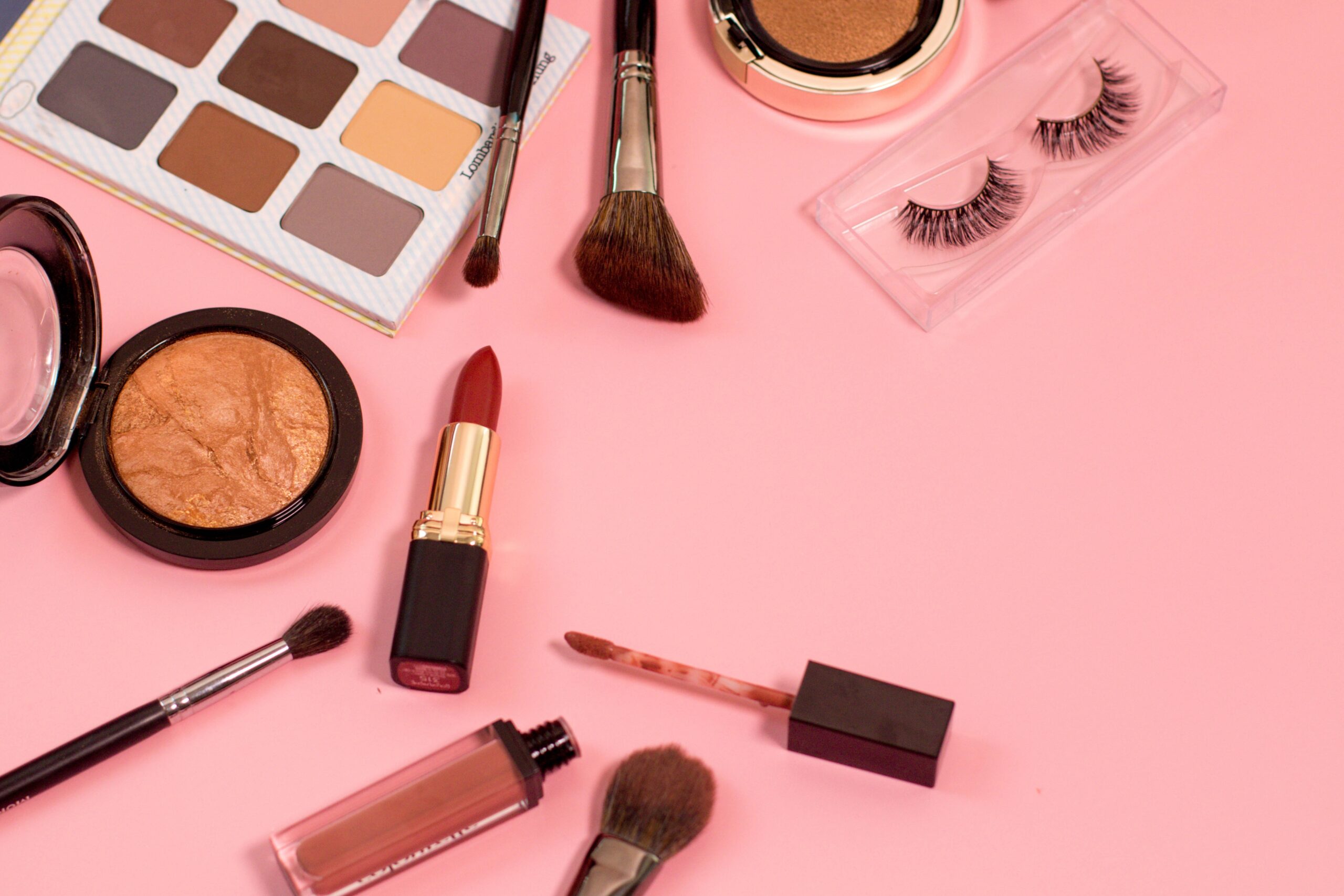 Summer sales!Τα beauty items που αξίζουν μια θέση στη shopping bag σου