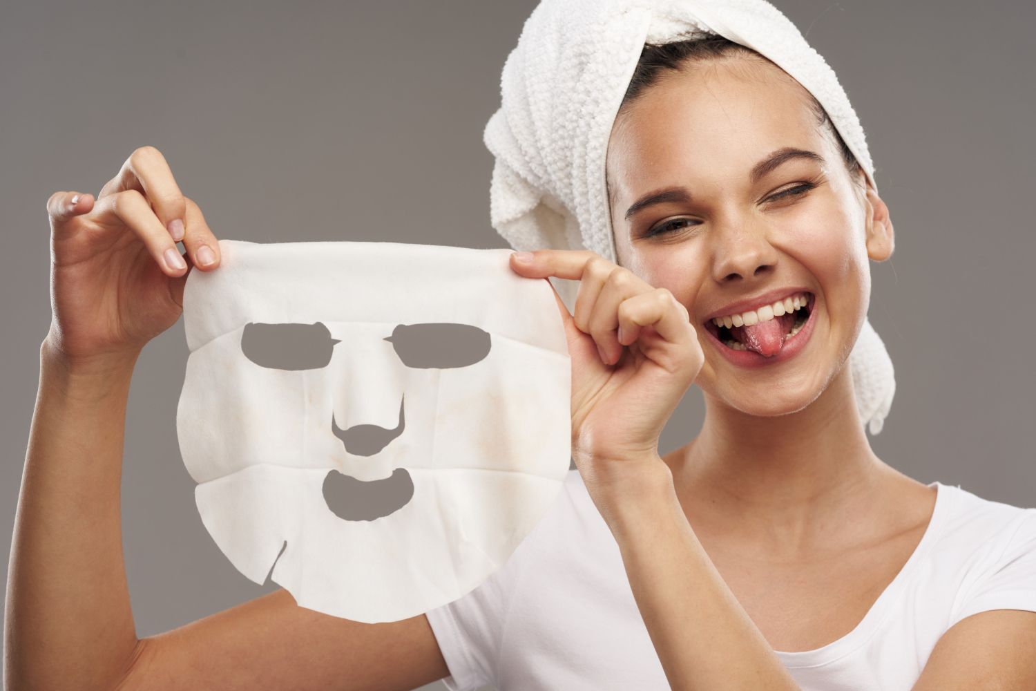 7 υφασμάτινες μάσκες που ενυδατώνουν και αναζωογονούν την επιδερμίδα του προσώπου σου στον καύσωνα