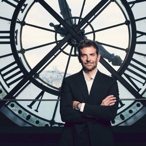 Ο Bradley Cooper επιστρέφει για άλλη μια νέα καμπάνια ρολογιών του οίκου Louis Vuitton