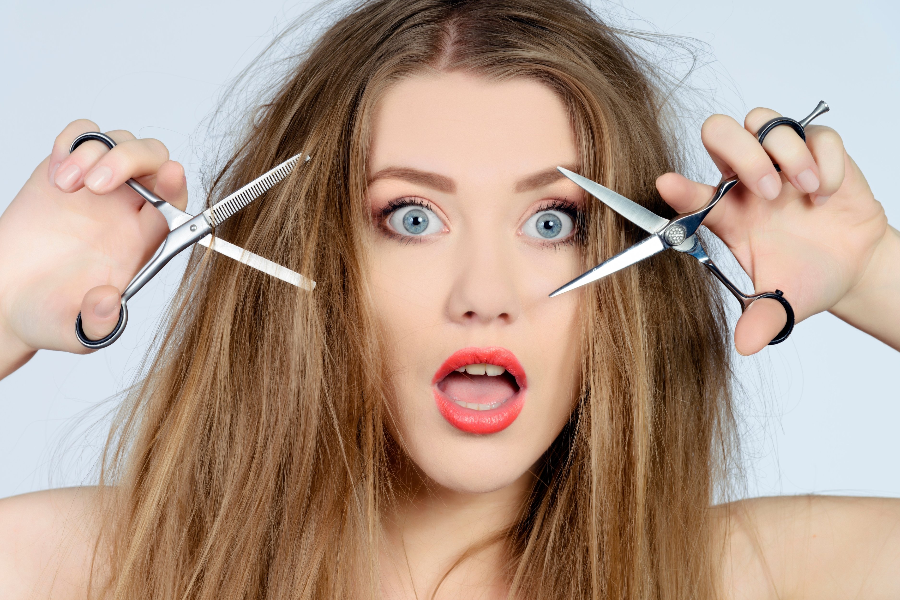 Το κούρεμα μπορεί πράγματι να επιταχύνει το ρυθμό ανάπτυξης των μαλλιών; Δες πώς τα βοηθάει
