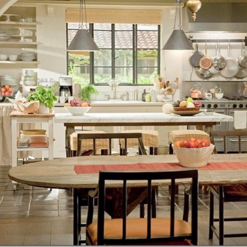Θέλουμε να ζήσουμε για πάντα σε μία από τις κουζίνες της Nancy Meyers