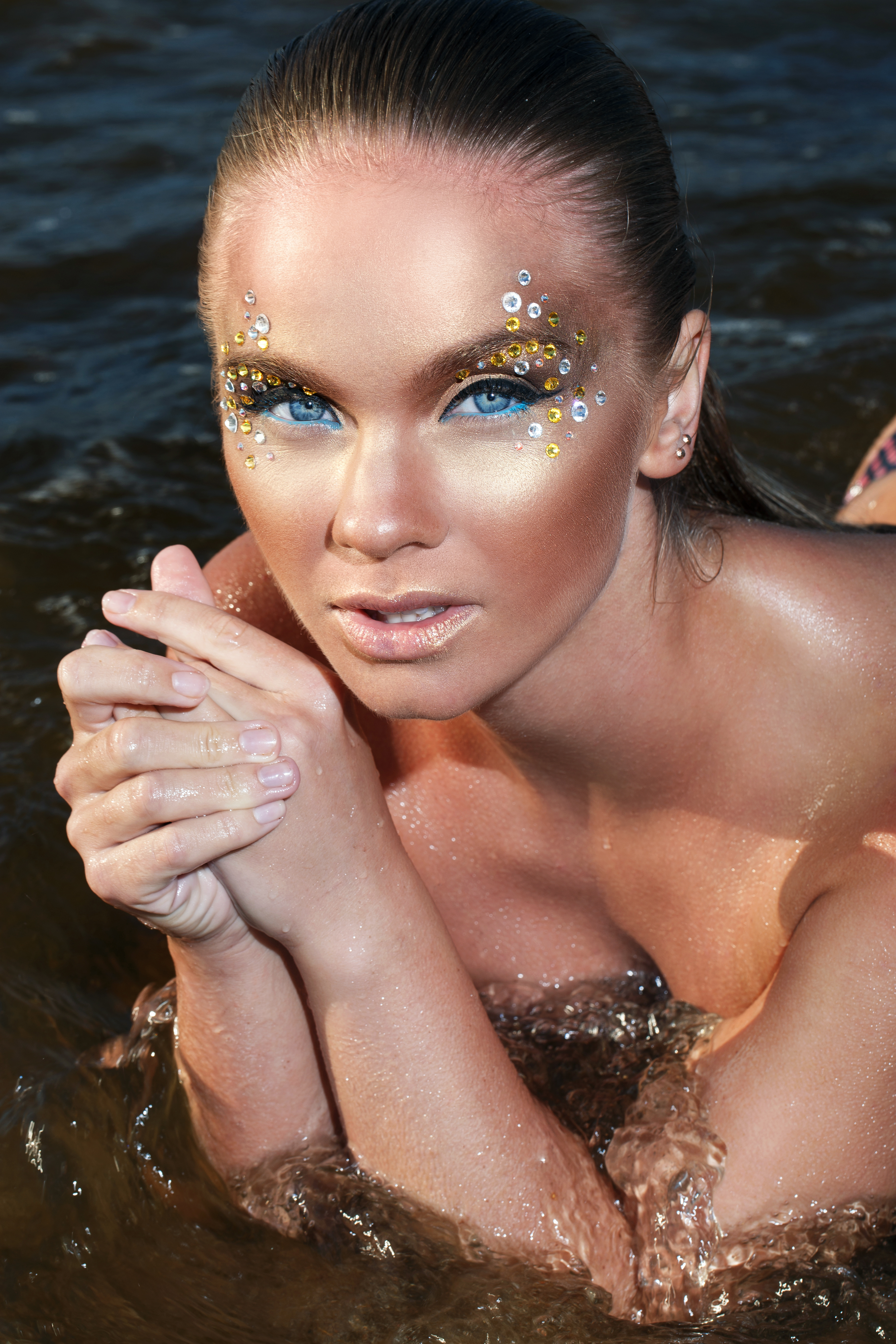 Mermaid Beauty: 6 προϊόντα ομορφιάς εμπνευσμένα από τον γοητευτικό κόσμο των γοργόνων