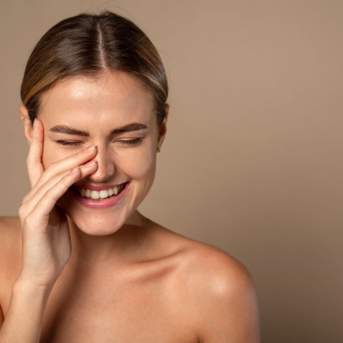 SOS Skin: Τα 5 καλύτερα φυσικά συστατικά που καταπραΰνουν και θεραπεύουν το δέρμα