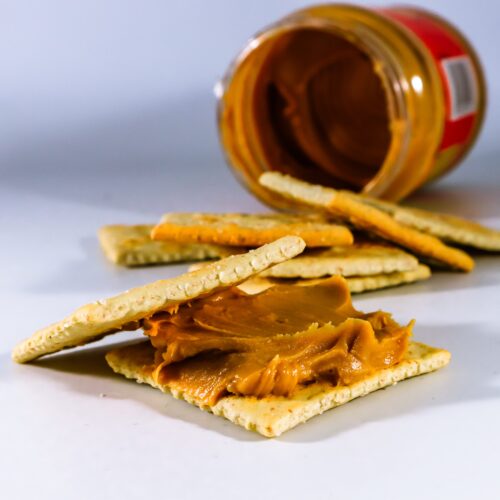 Αυτό το TikTok Peanut Butter Jar Hack είναι ένας ιδιοφυής τρόπος για να φτιάξεις σάλτσα από φιστίκι