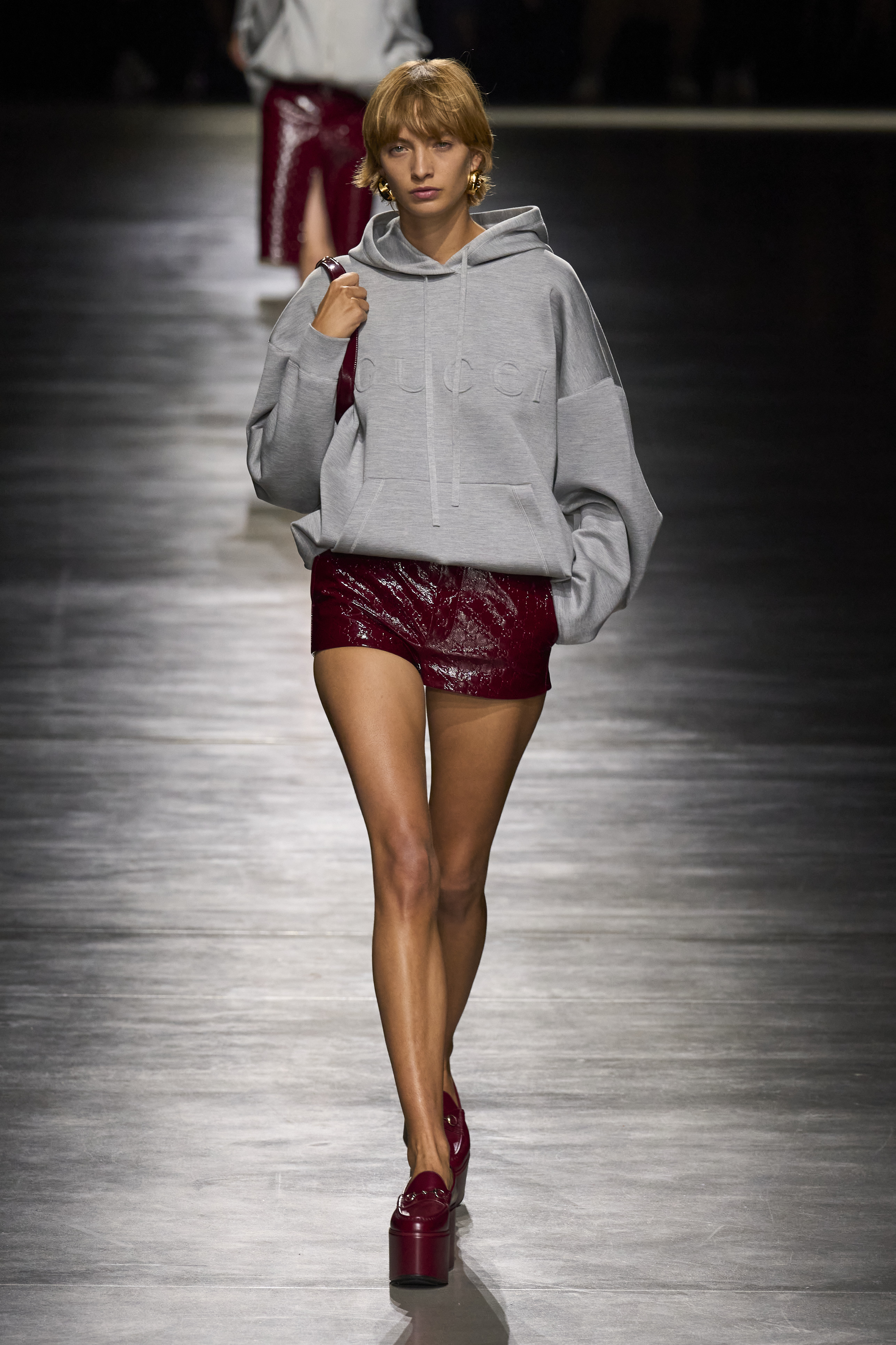 Spring 2024 Fashion Trend: Hot Pants το επίκεντρο κάθε ανοιξιάτικου look