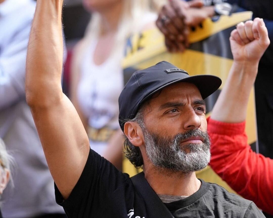 Ξεκινούν πάλι γυρίσματα! Έληξε προσωρινά η απεργία ηθοποιών και σεναριογράφων