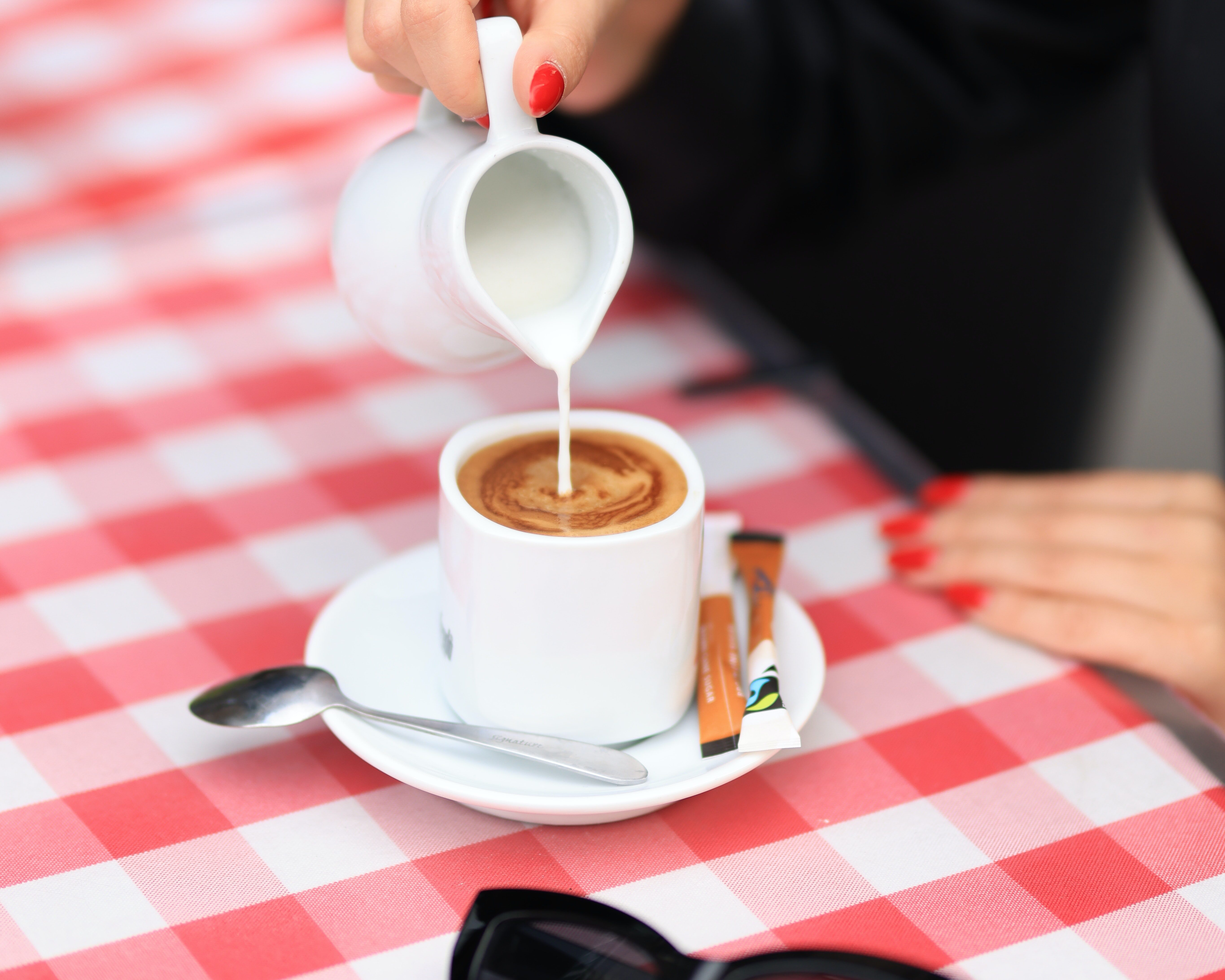 Πόση ζάχαρη είναι κρυμμένη στα αθώα τρόφιμα που καταναλώνουμε κάθε μέρα