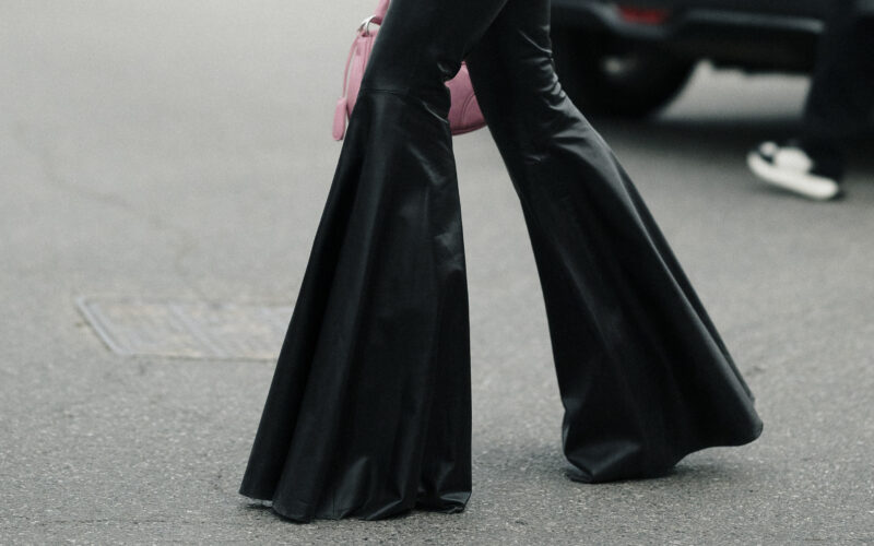 Μαύρο παντελόνι, το βασικό αντικείμενο που δεν είναι πάντα εύκολο να το βρεις