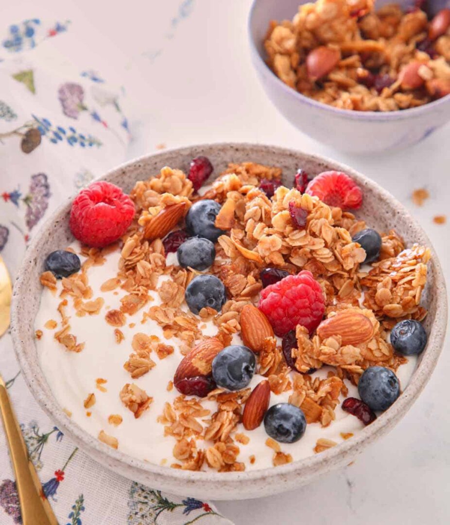 Εύκολη, γρήγορη σπιτική συνταγή για Granola