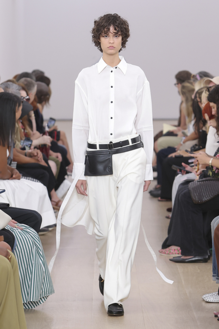 Τσάντα μέσης: Το πιο απολαυστικό gadget που είδαμε στην Εβδομάδα Μόδας της Νέας Υόρκης
