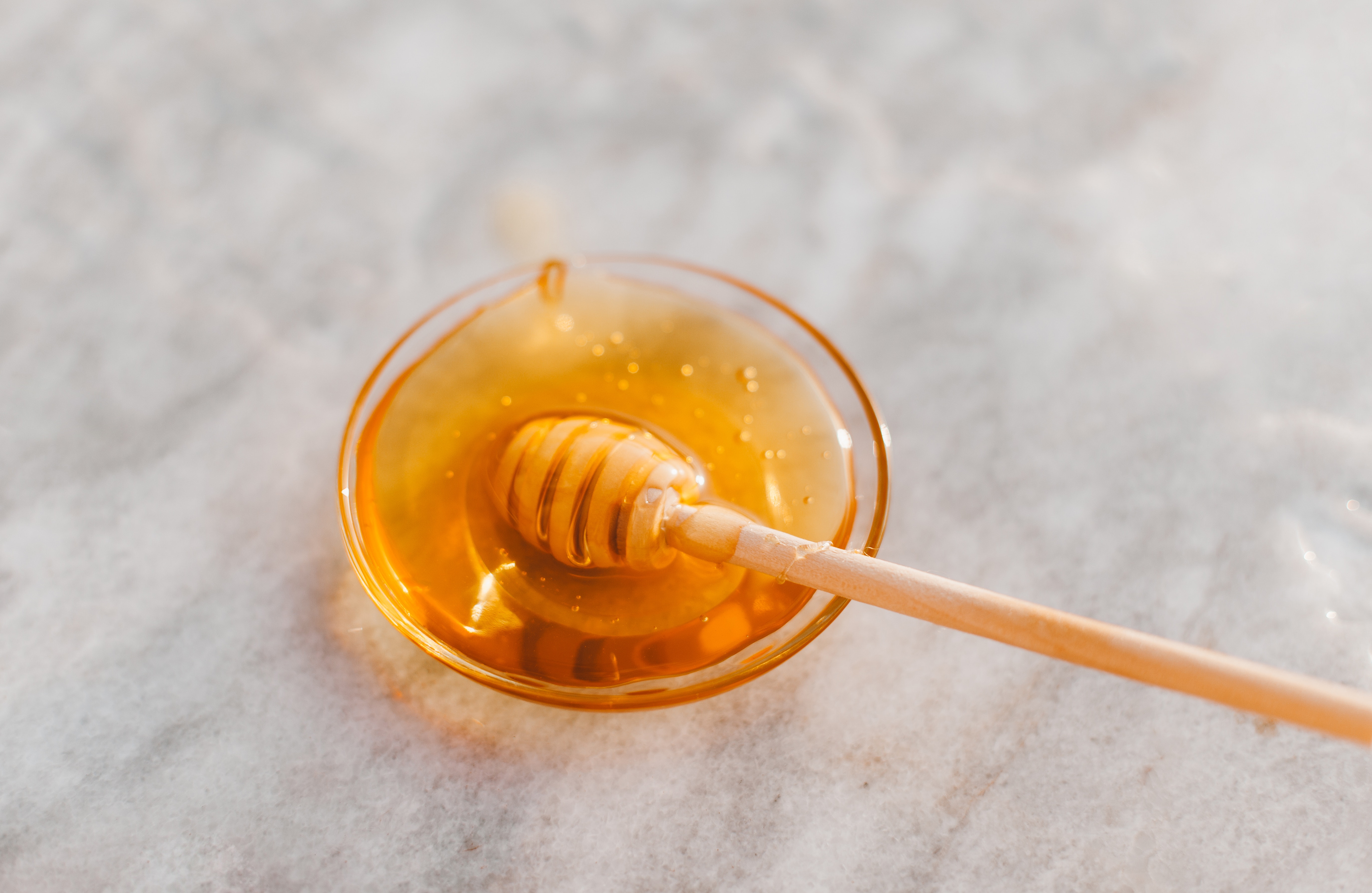 Πώς να επιλέξεις το καλό μέλι τώρα που είναι η εποχή του