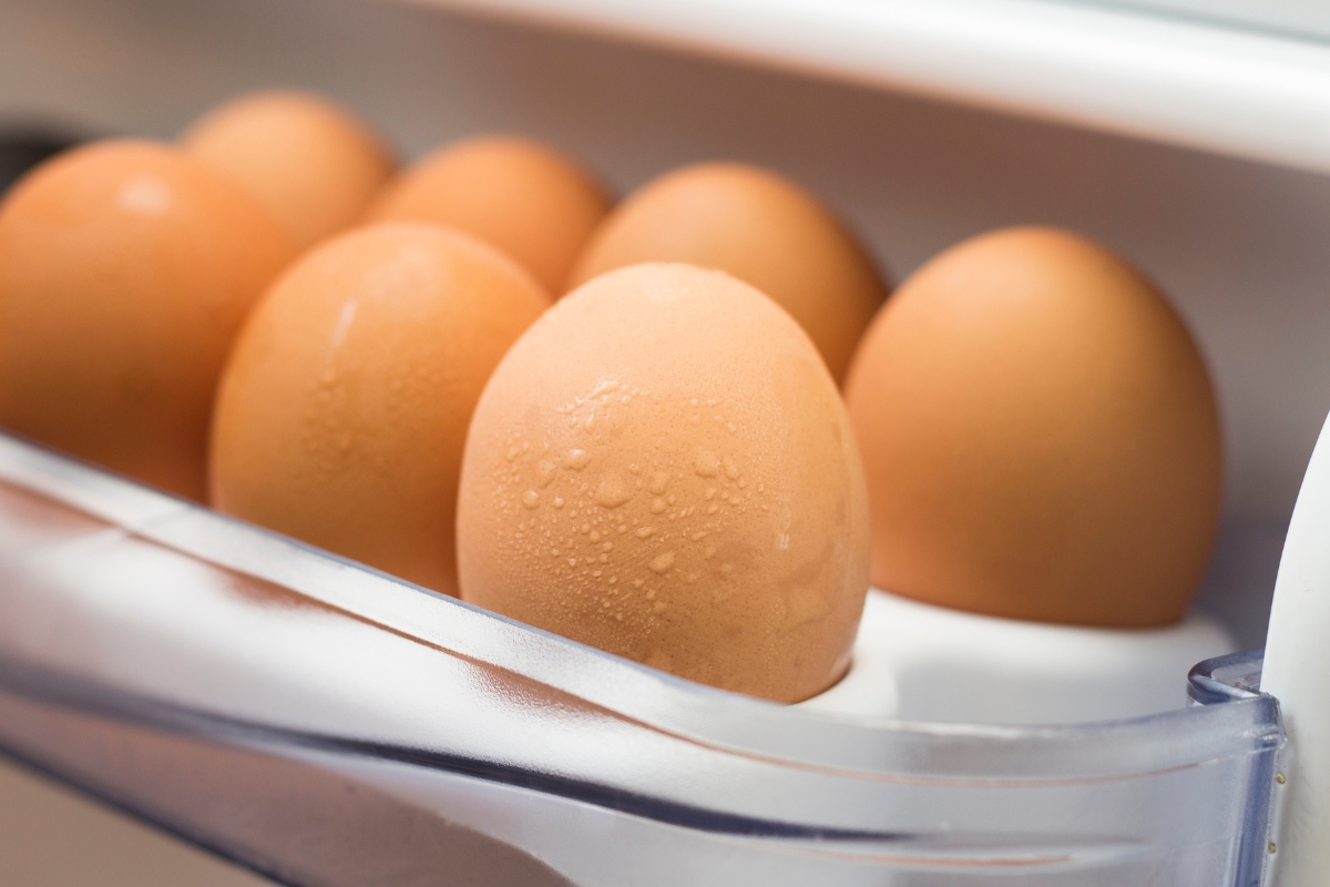 Τα 4 τρόφιμα που δεν πρέπει ποτέ να φυλάς στην πόρτα του ψυγείου σου