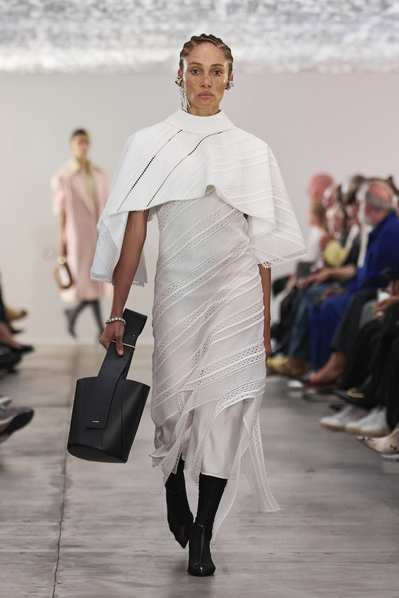  LWD: Η μεγαλύτερη χρωματική τάση για την άνοιξη του 2024 ανήκει στο λευκό