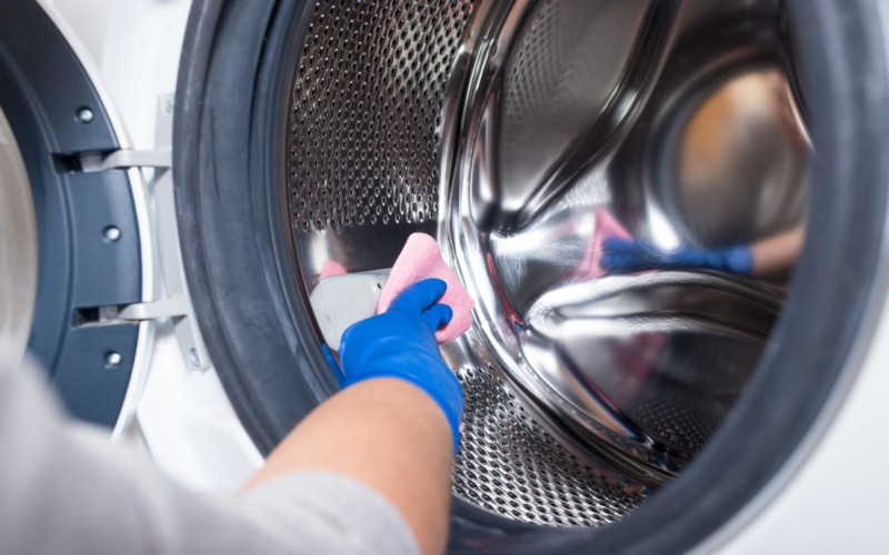 Αν τα ρούχα που πλένεις μυρίζουν μούχλα μάλλον ήρθε η ώρα να καθαρίσεις το πλυντήριο σου