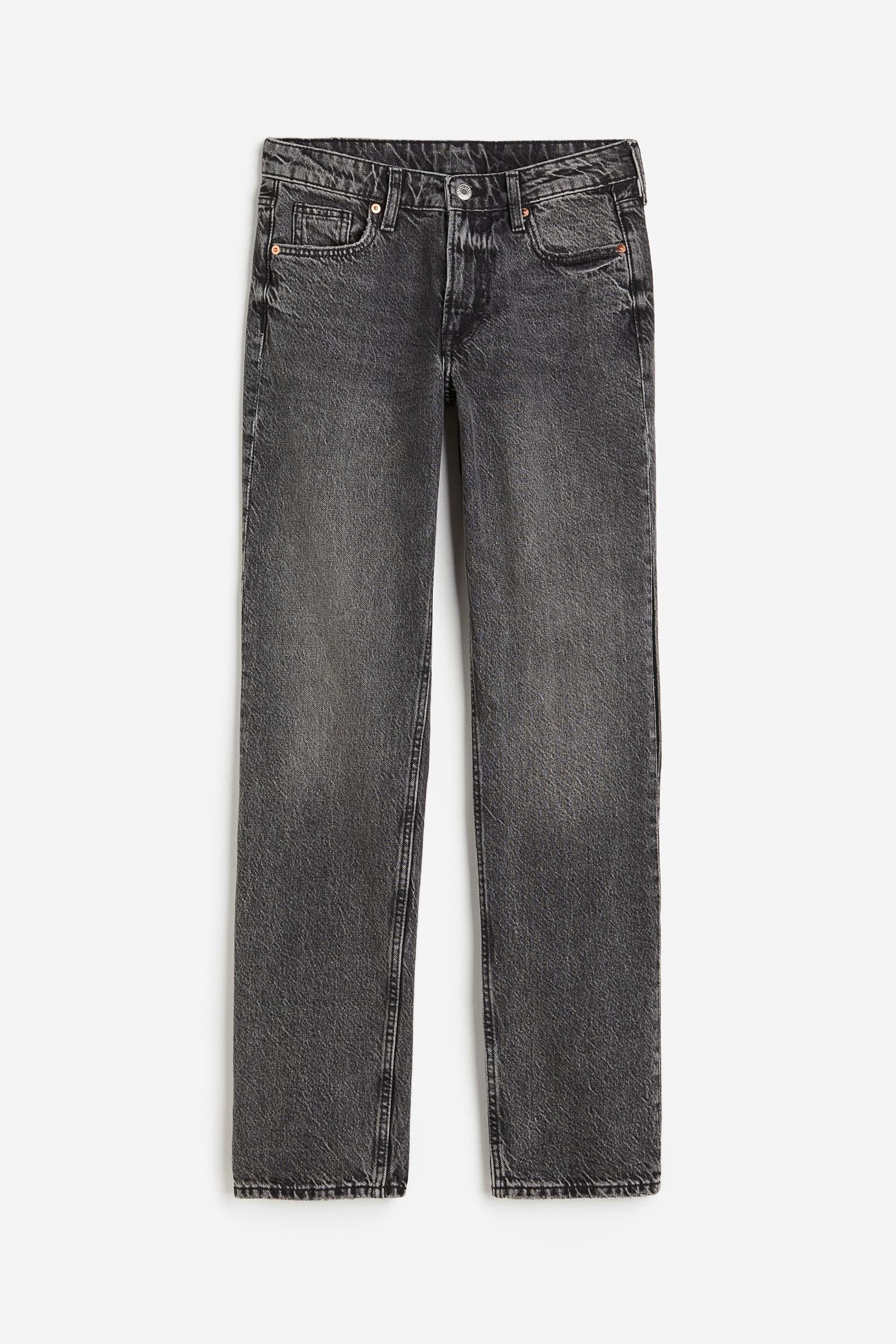  Τα 5 must-have γκρι jeans για να προσθέσεις στην χειμερινή γκαρνταρόμπα σου