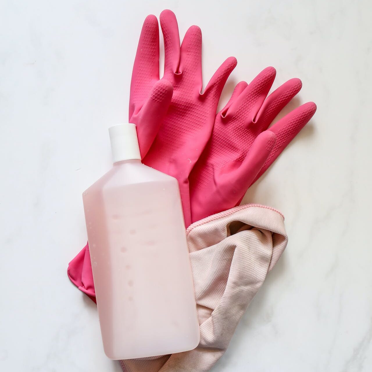 Γιατί δεν πρέπει να ανακατεύεις ποτέ (μα ποτέ)  χλωρίνη και ξίδι όταν καθαρίζεις