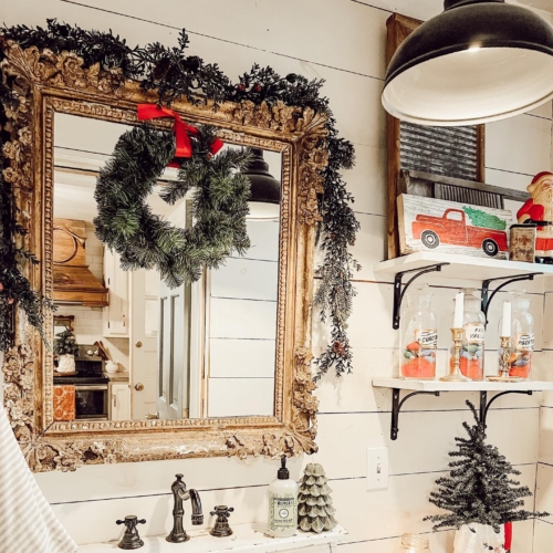 5 χριστουγεννιάτικες ιδέες διακόσμησης για να ανανεώσεις το μπάνιο