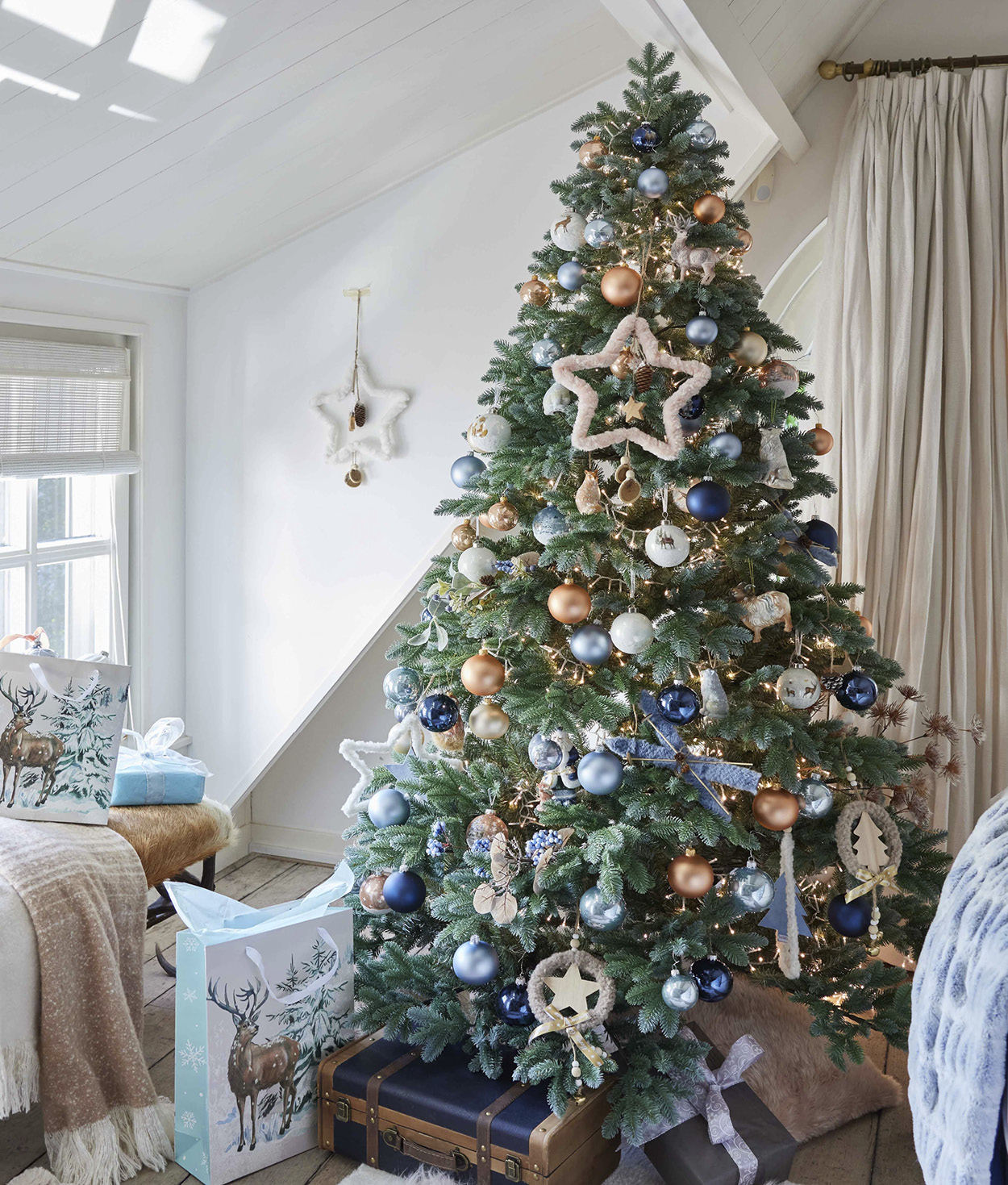4 χριστουγεννιάτικα στυλ διακόσμησης για να μοιάζει το σπίτι σου σαν να ξεπήδησε από το Pinterest