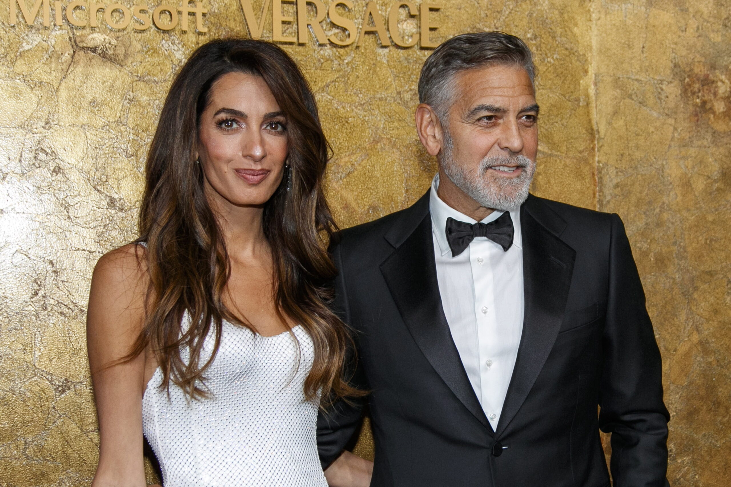 O λόγος που ο George Clooney βρίσκεται πάντα σε μειονεκτική θέση με τα παιδιά του και της Amal