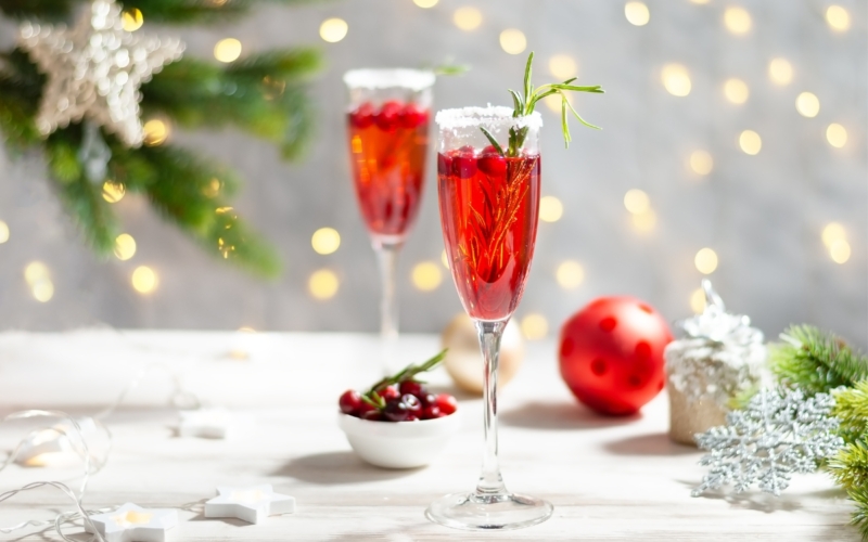 Το champaign cocktail που «εμπνέεται» από το Αλεξανδρινό φυτό σου