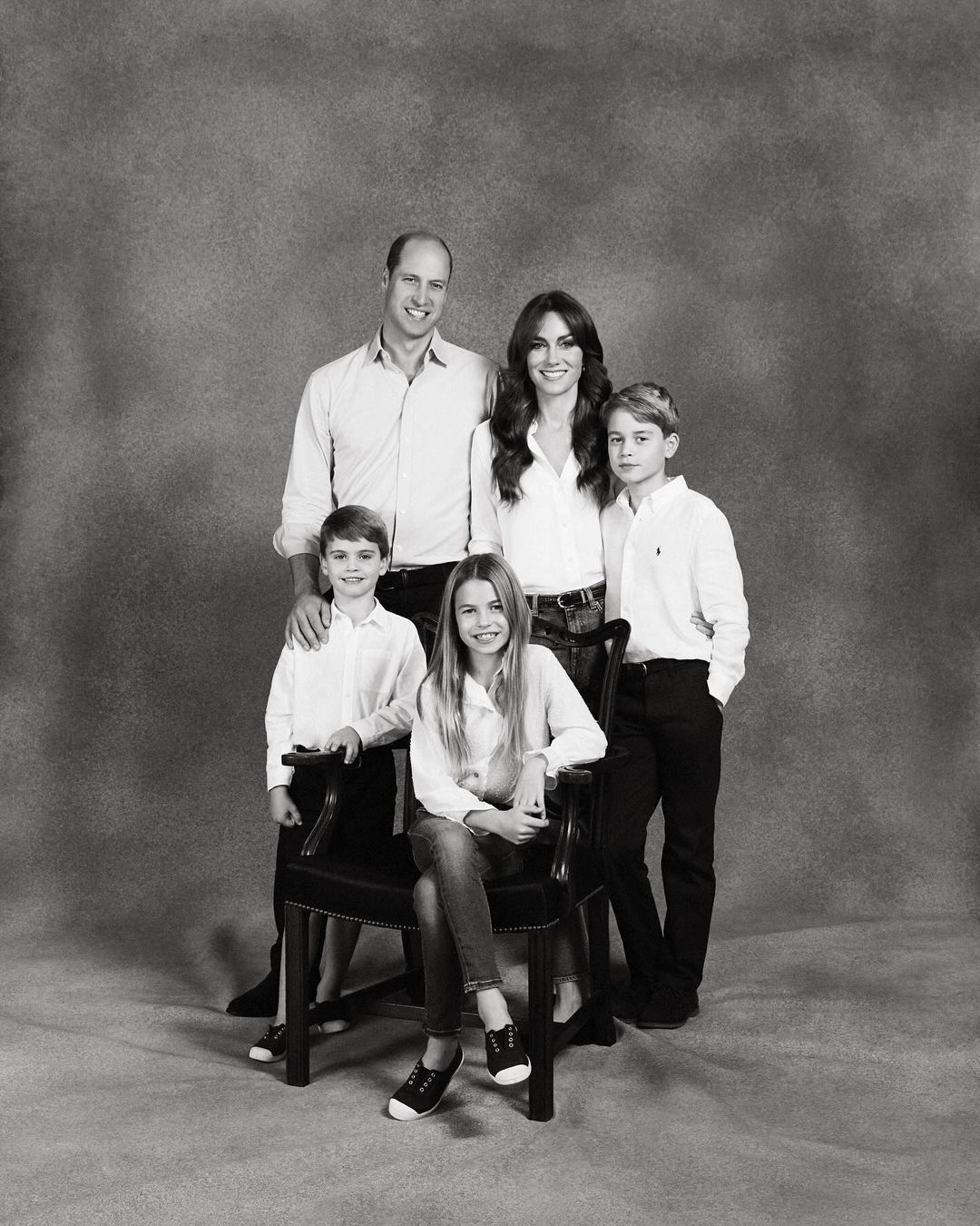 Kate Middleton: Παραδέχτηκε ότι έκανε photoshop στο πρόσφατο πορτρέτο της και ζήτησε συγγνώμη