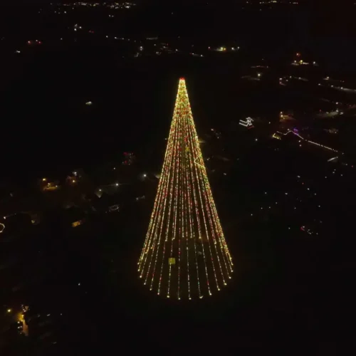 Η πόλη με το μεγαλύτερο χριστουγεννιάτικο δέντρο στον κόσμο για το 2023