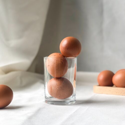 Πώς θα καταλάβεις αν ένα αυγό είναι φρέσκο- Το κόλπο με το ποτήρι