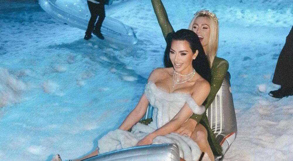 Η Kim Kardashian σκόρπισε ψεύτικο χιόνι στον κήπο της και έκανε τον κόσμο έξαλλο στο Instagram