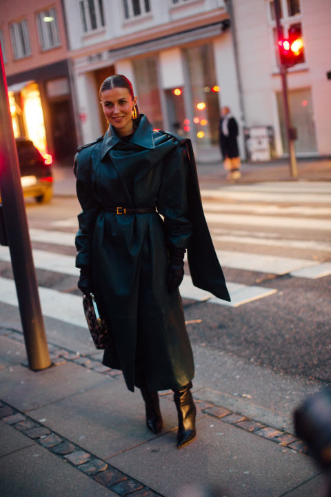 Τα καλύτερα street style look που ξεχωρίσαμε έως τώρα από την Εβδομάδα Μόδας της Κοπεγχάγης