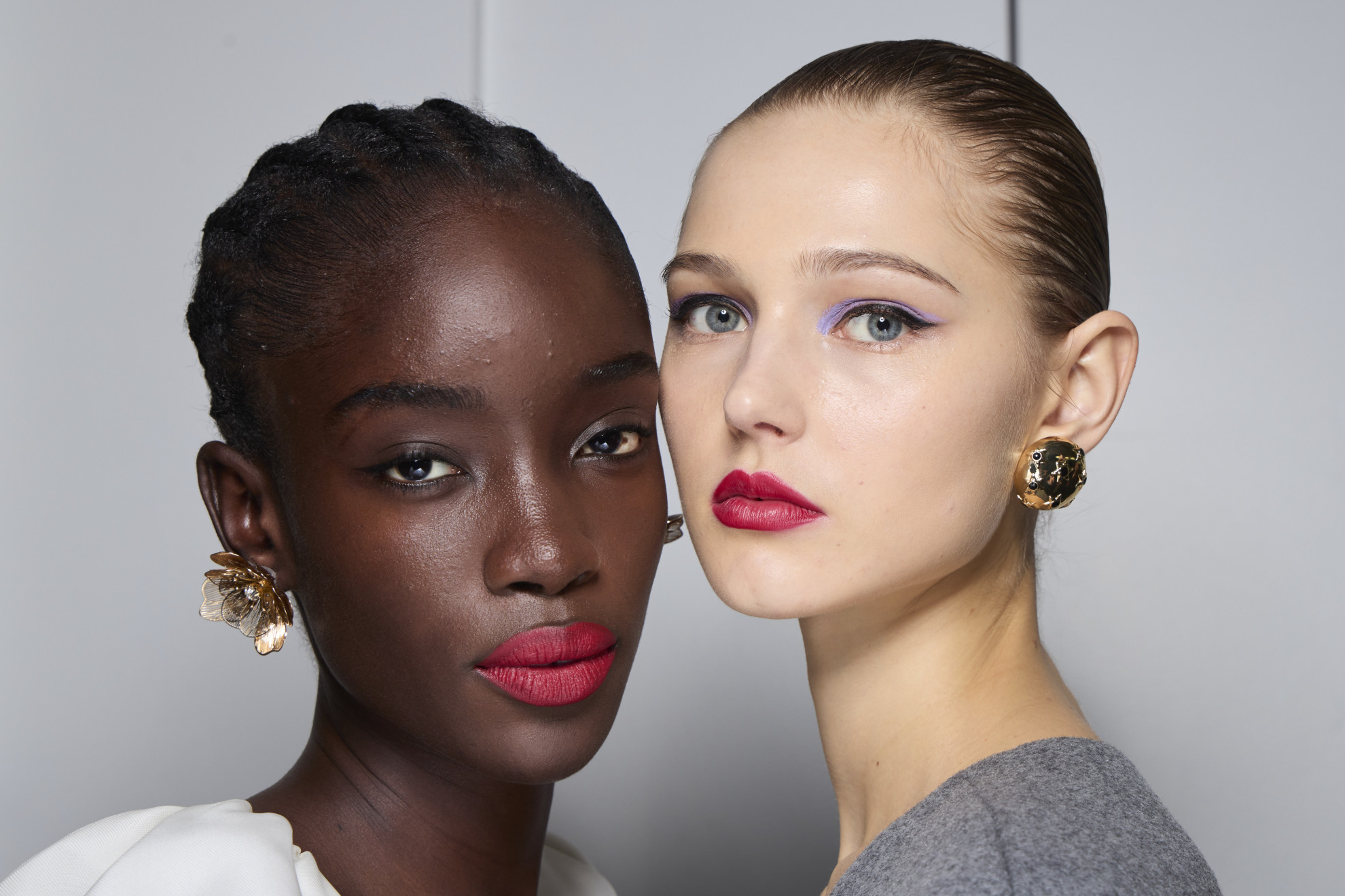 Κόκκινο κραγιόν και σκοτεινά μάτια τα 2 beauty trends που είδαμε στην Εβδομάδα Μόδας της Ν. Υόρκης