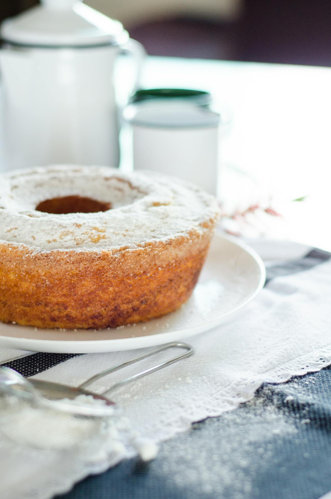 Αν δεν έχεις baking powder για ένα αφράτο κέικ αυτό το απρόσμενο υλικό δίνει τη λύση