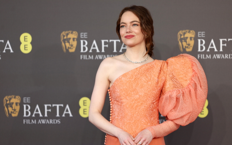 Bafta 2024: Το φετινό red carpet «φιλοξένησε» τα πιο σημαντικά fashion trends της σεζόν