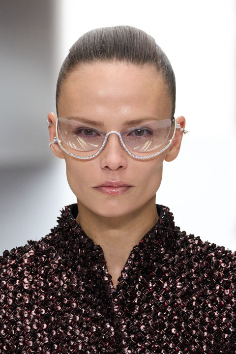 Άσε τους φακούς επαφής στην άκρη και δημιούργησε στυλ με αυτά τα 5 trend στα γυαλιά οράσεως
