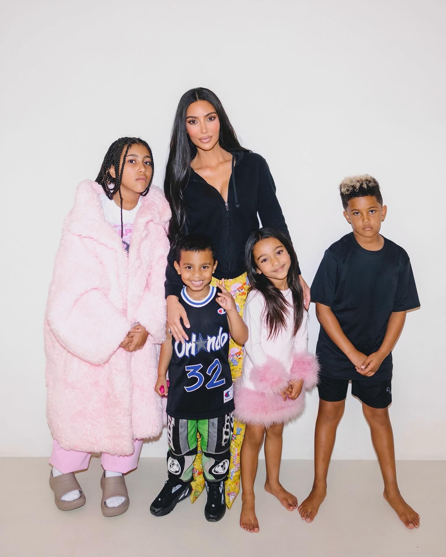 Kanye West: Ζητά από την Kim Kardashian να βγάλει τα παιδιά τους από το «ψεύτικο» σχολείο για celebs