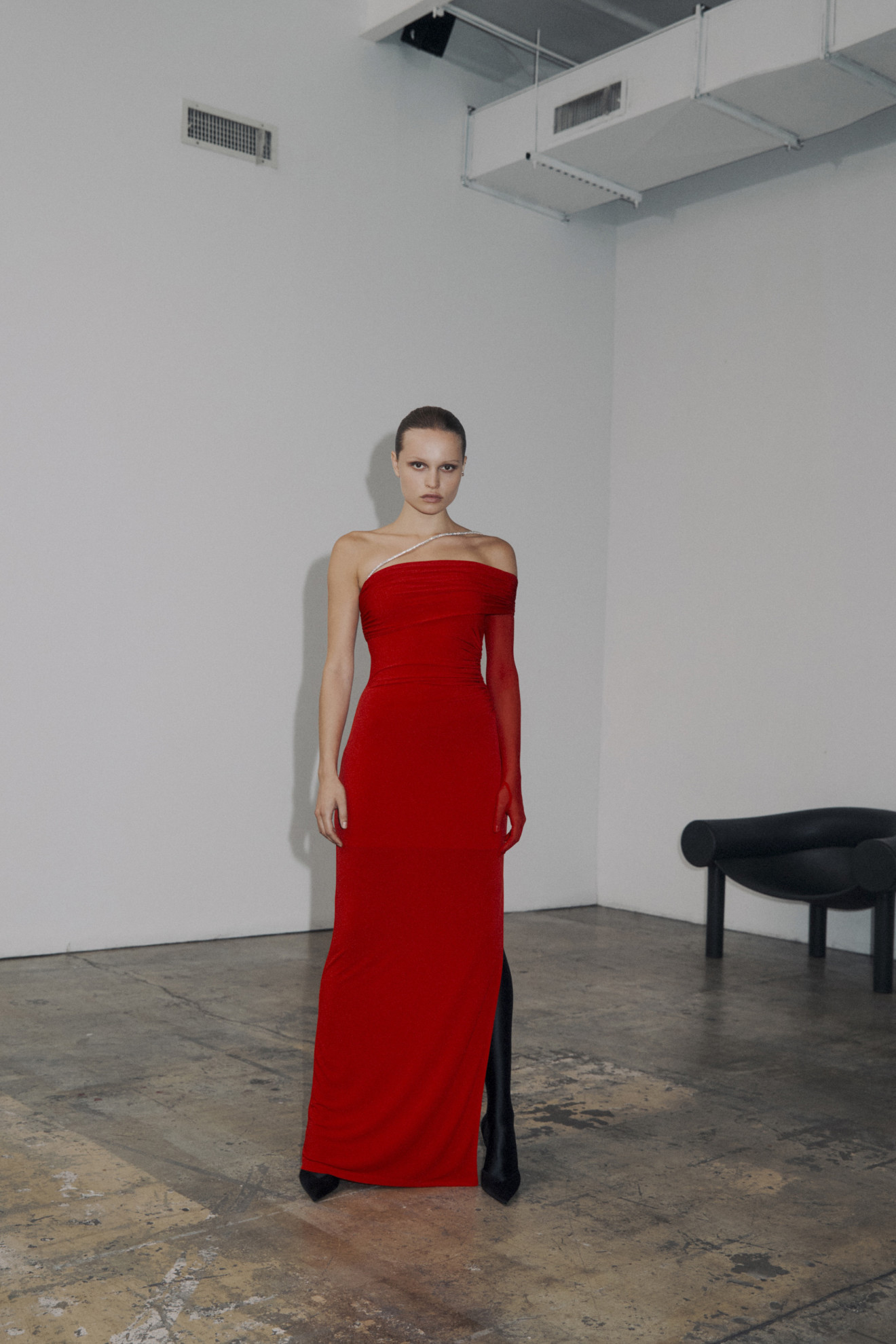 5 κόκκινα φορέματα που εκπέμπουν δυναμισμό και στυλ για να σαγηνέψεις τον Βαλεντίνο σου