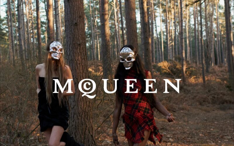 Η gothic προσέγγιση του Seán McGirr για τον Alexander McQueen
