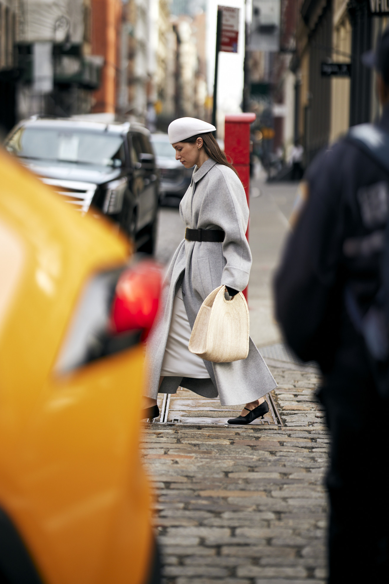 Μπερέδες, beanie και jockey καπέλα ήταν τα trendy αξεσουάρ στα street style της Νέας Υόρκης