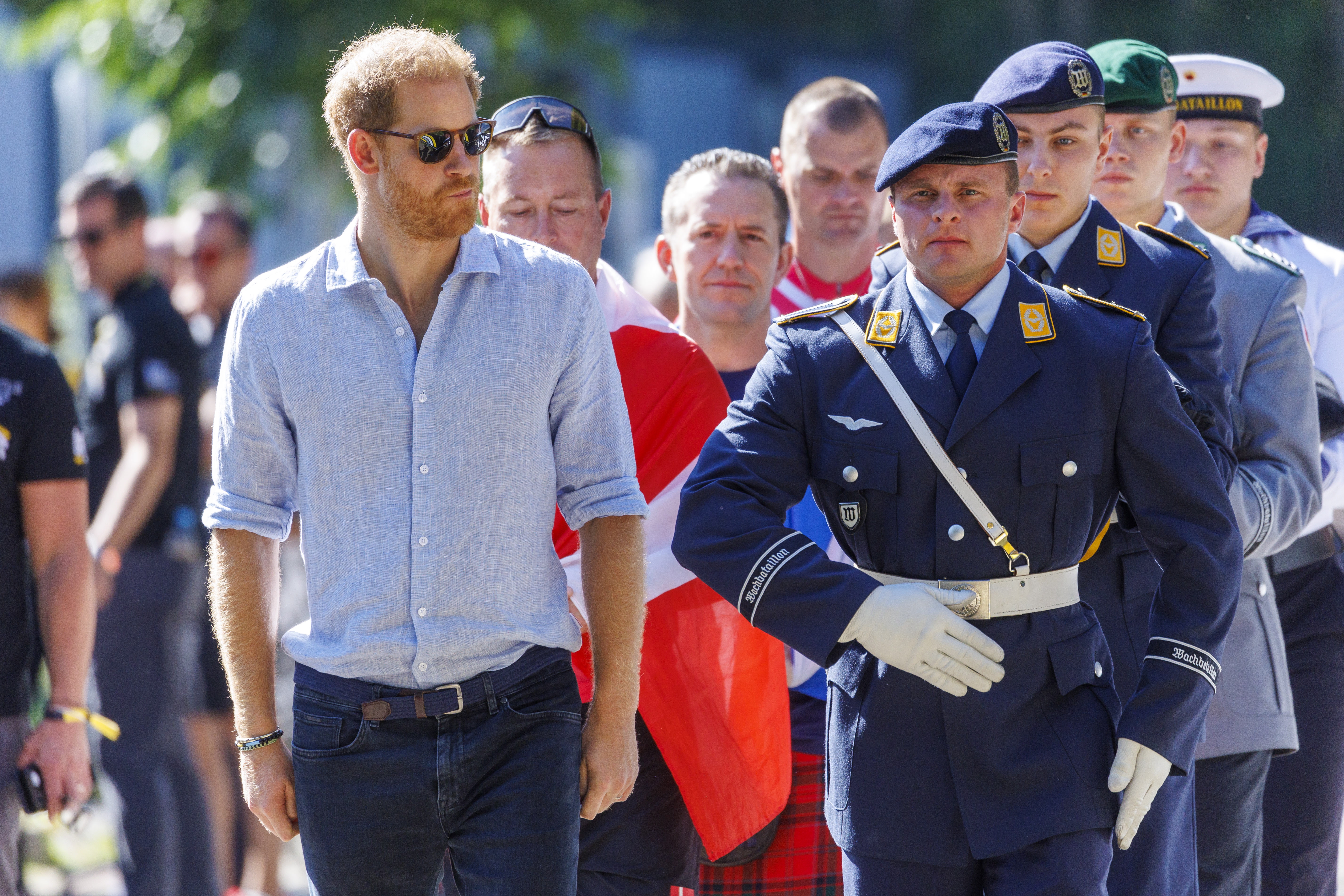 Πρίγκιπας Harry: Παραμερίζει το βασιλικό ρήγμα και πάει Λονδίνο κοντά στον βασιλιά Κάρολο