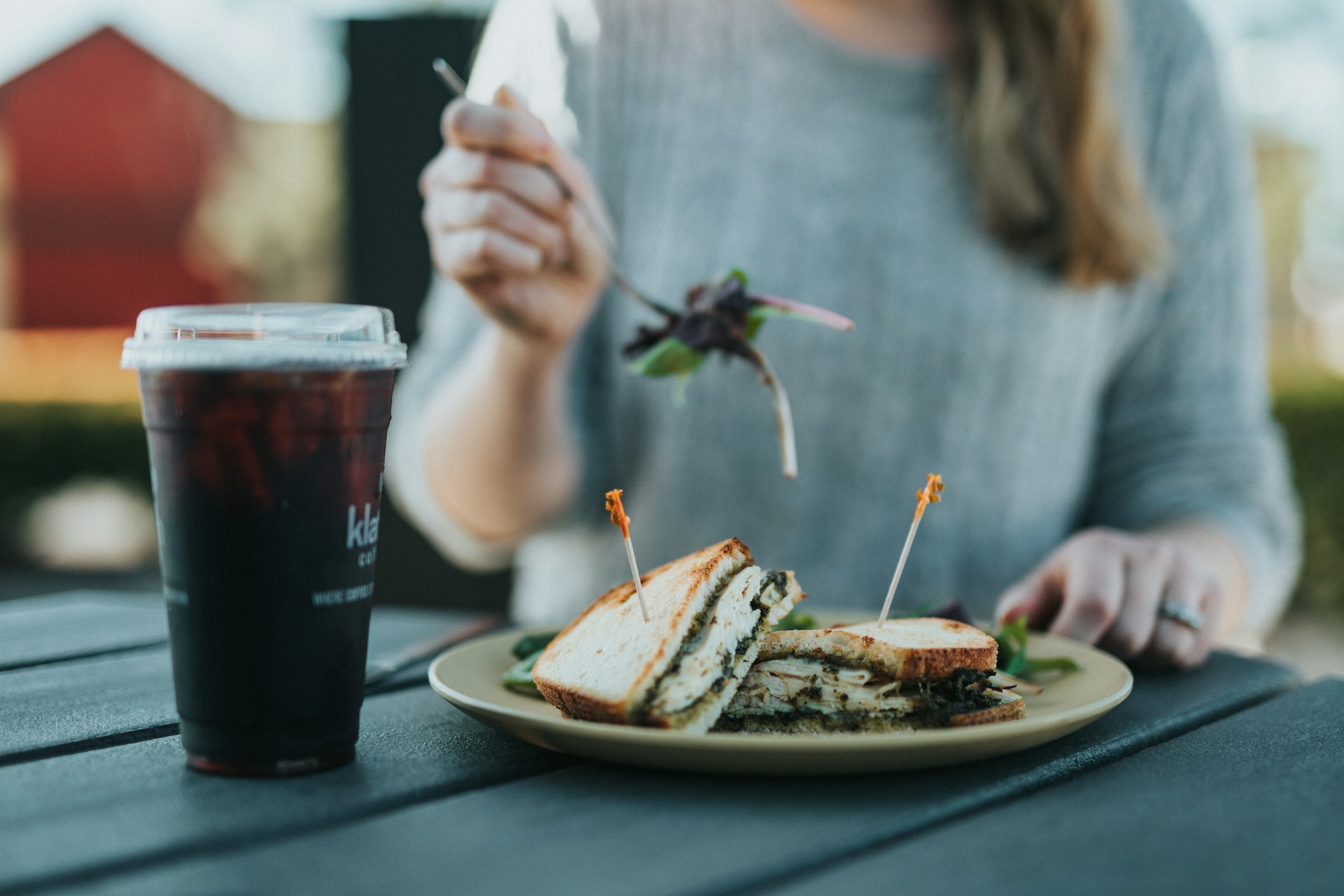 Καλοκαίρι και σνακ: 9 νόστιμες ιδέες για να χορταίνεις χωρίς να νοιάζεσαι για τις θερμίδες