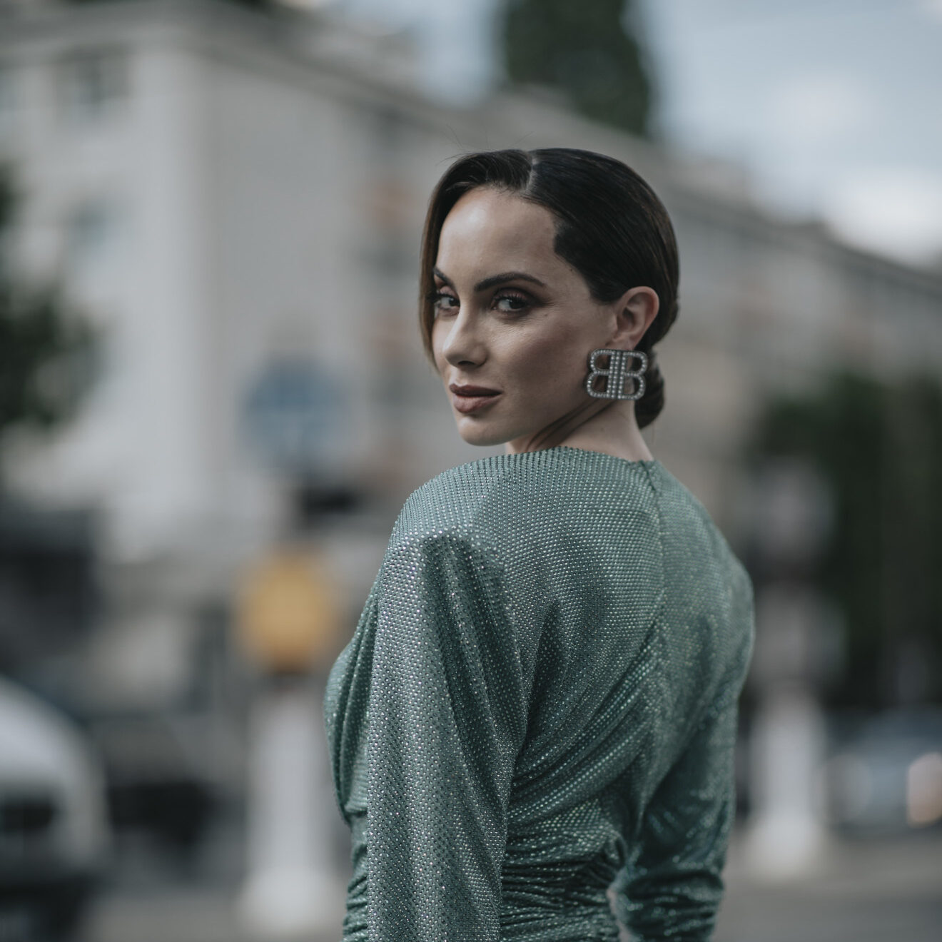 Το μέλι Manuka είναι η φυσική θεραπεία για το φλεγμονώδες, θαμπό και γεμάτο ρυτίδες δέρμα