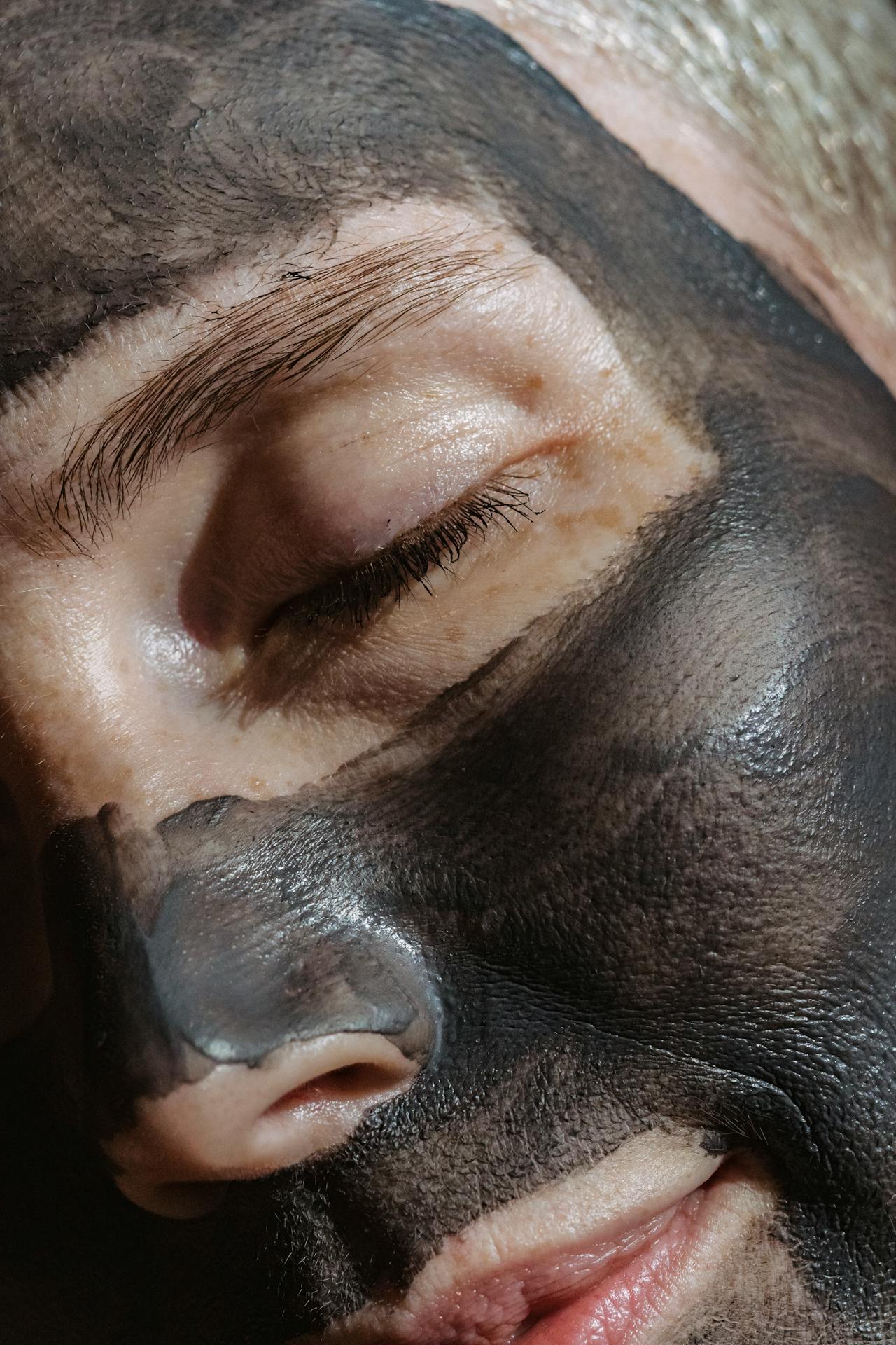 Θρέψε και αναζωογόνησε το δέρμα σου με αυτές τις DIY ενυδατικές μάσκες προσώπου