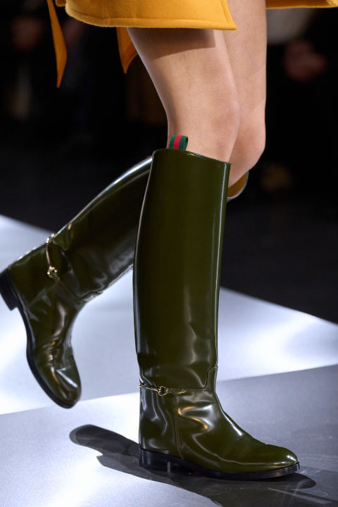 Τα παπούτσια που κλέβουν την παράσταση και 5 προτάσεις για να αγοράσεις