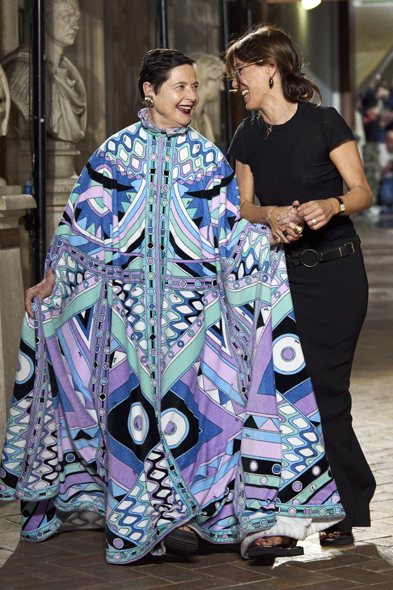 Ο οίκος Pucci γιόρτασε τα 60 χρόνια του print Vivara με την Isabella Rossellini στην πασαρέλα