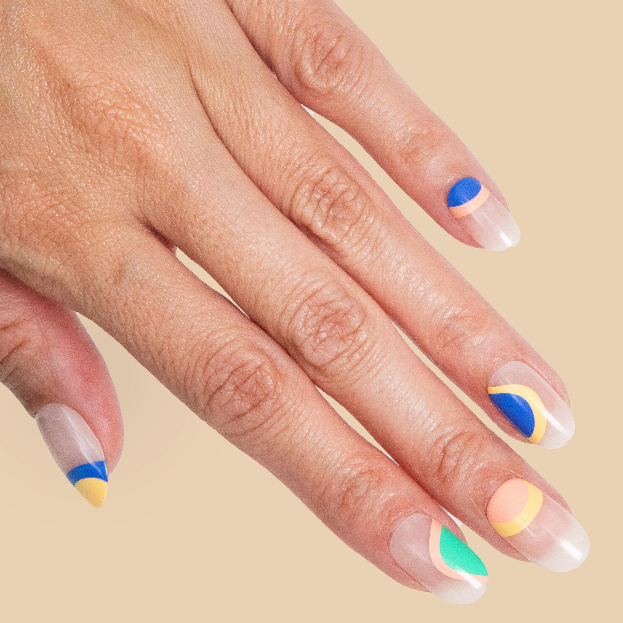 Τα nail trends της άνοιξης που ταιριάζουν σε όλα τα νύχια και σε κάθε τόνο επιδερμίδας