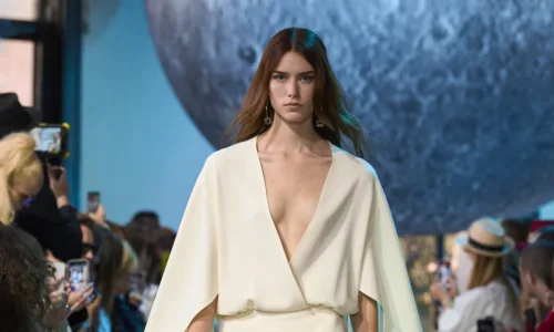 Τα trendy βραδινά φορέματα για party και γάμους που θα θέλεις να φορέσεις αυτό το καλοκαίρι