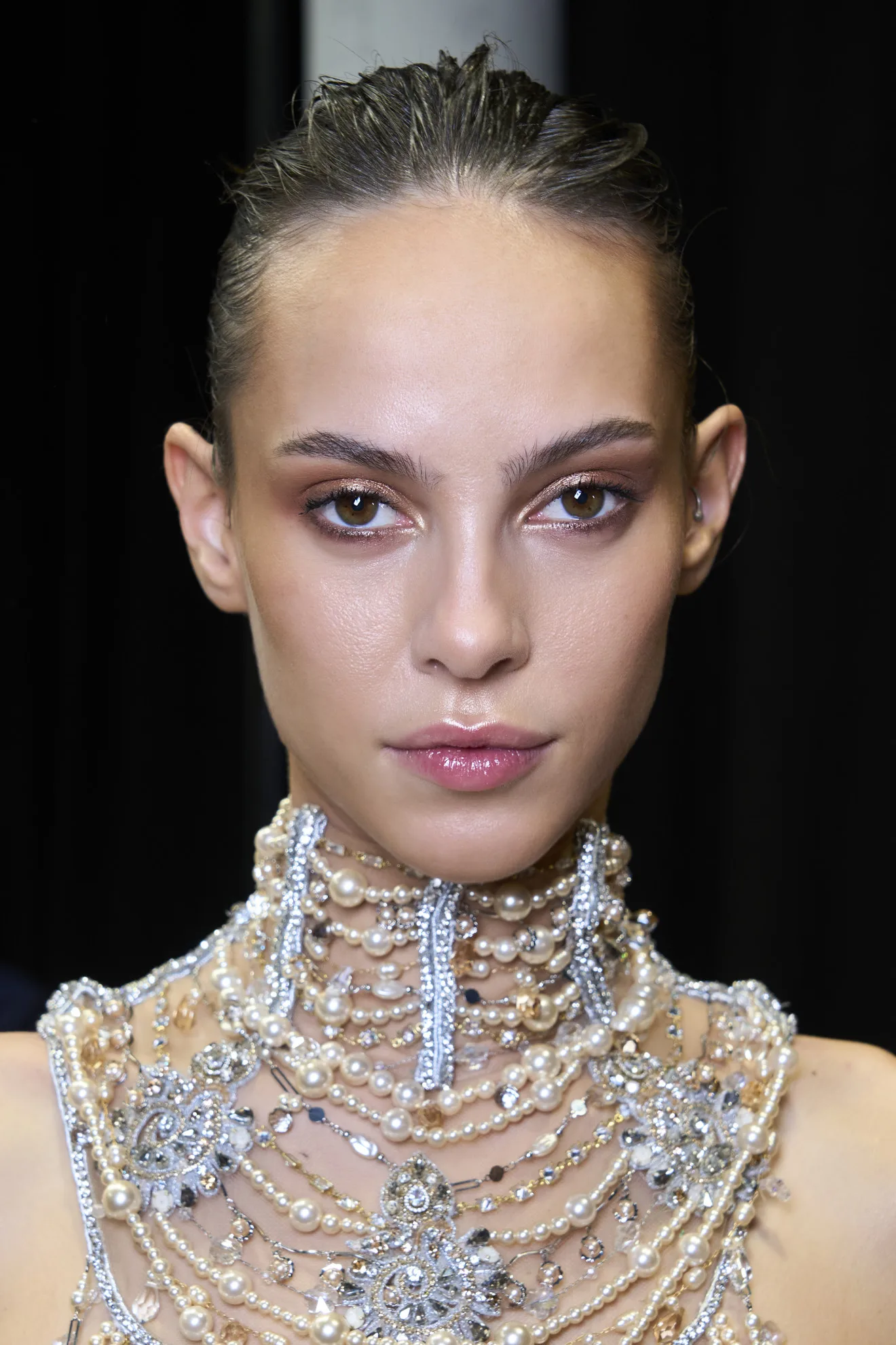 Για να έχεις πάντα τέλεια και περιποιημένα φρύδια επένδυσε σε μια μάσκαρα φρυδιών- Εδώ είναι οι καλύτερες